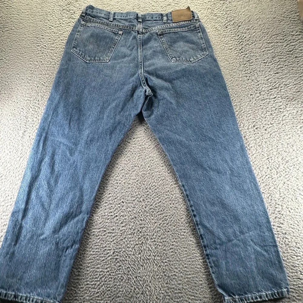Wrangler Rugged Wear Jeans 36x30 Blue Cotton Denim Straight Leg Relaxed Workwear